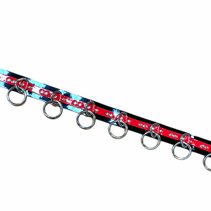 BT562BLK-RED   LARGE O RING STRAPPED BONDAGE BELT