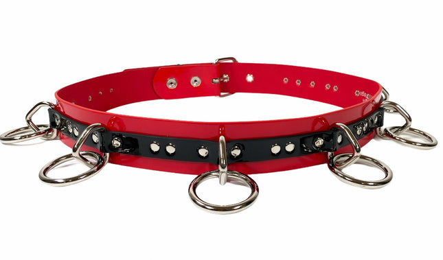 BT562RED-BLK VEGAN  LARGE O RING STRAPPED BONDAGE BELT