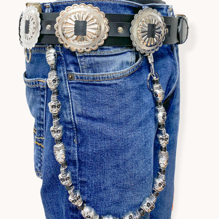 BT575 LARGE CONCHO BELT