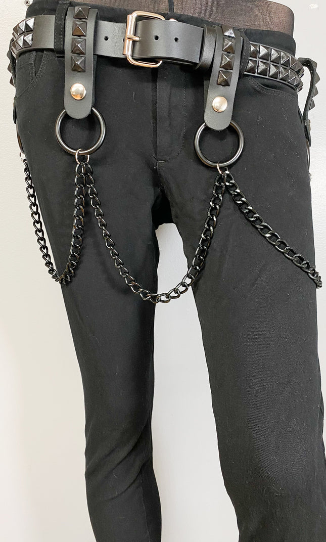 BT580-BS 2 ROW STUDDED BELT WITH REMOVABLE RING AND CHAIN