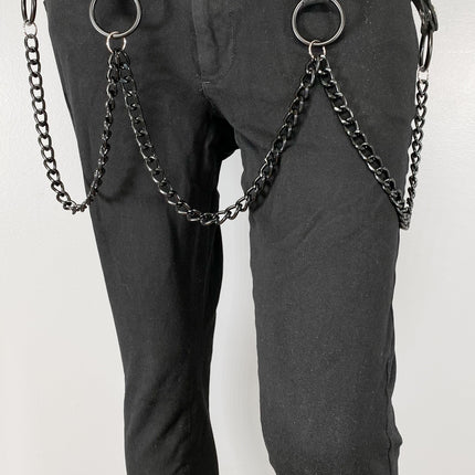 BT583-BS SINGLE ROW STUDDED BELT WITH REMOVABLE STUDDED RING AND CHAIN