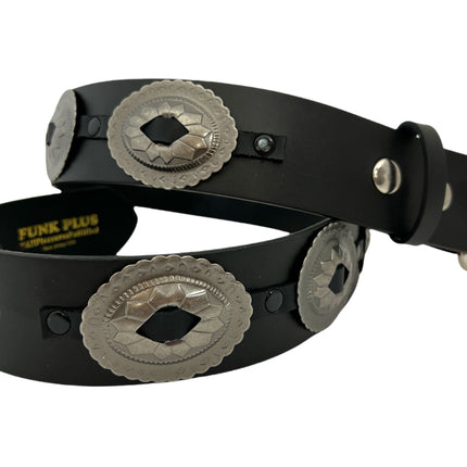 BT590-ANTIQUE SILVER OVAL CONCH BELT