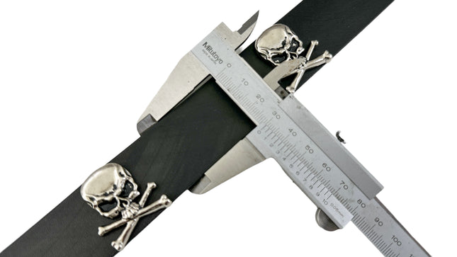 BT643   1 1/4" WIDE SKULL & CROSSBONE  BELT