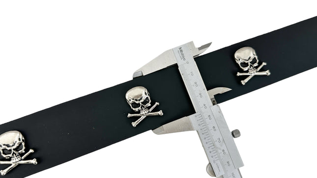BT645   1 13/4" WIDE SKULL & CROSSBONE  BELT