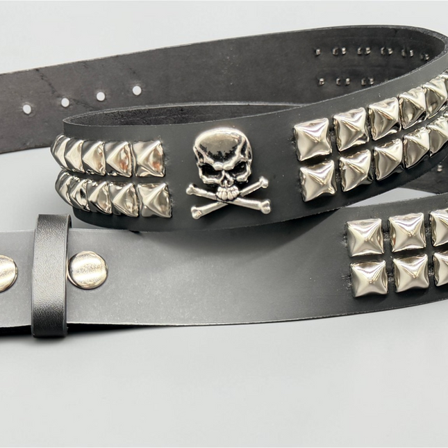 BT642  SKULL BELT DOUBLE ROW PYRAMID STUDDED  1 1/2" WIDE