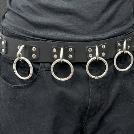 BT690 4 RIVETS LARGE RING BONDAGE BELT