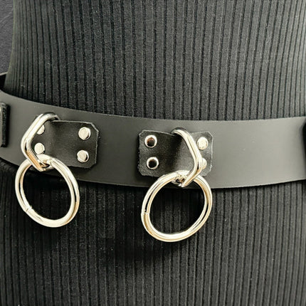 BT690 4 RIVETS LARGE RING BONDAGE BELT
