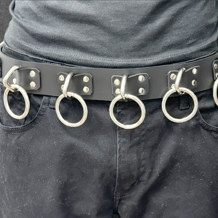 BT690 4 RIVETS LARGE RING BONDAGE BELT