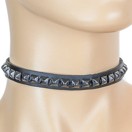 CK126  MINI PYRAMID SKINNY CHOKER LEATHER