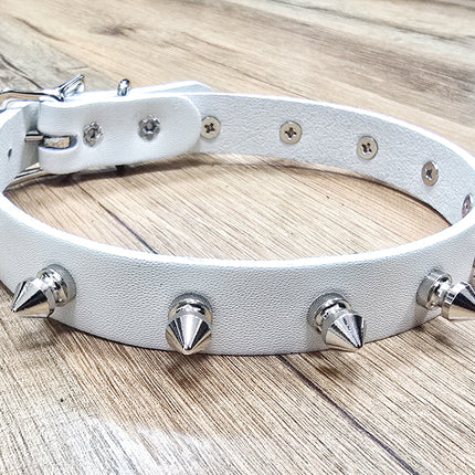 CK134WHITE  WHITE LEATHER SPIKE CHOKER