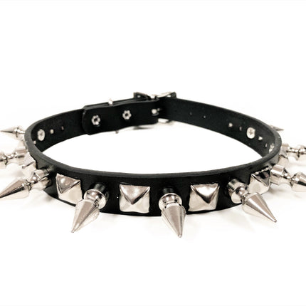 CK139  SPIKE STUDDED CHOKER