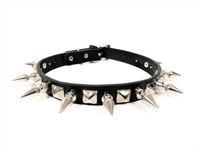 CK139  SPIKE STUDDED CHOKER