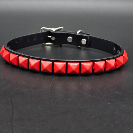 CK140 BLACK LEATHER CHOKER WITH 1 ROW 1/2" PYRAMID STUDS