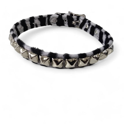 CK140L  FUZZY LEOPARD STUDDED CHOKER
