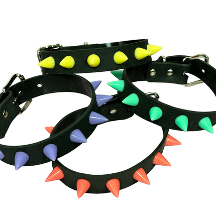 CK162 RUB SPIKE SILICONE GLOW IN DARK CHOKER