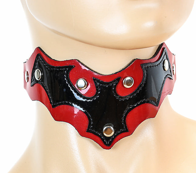 CK242RED-BLK PATENT LEATHER BLACK BAT PATCHED ON RED CHOKER