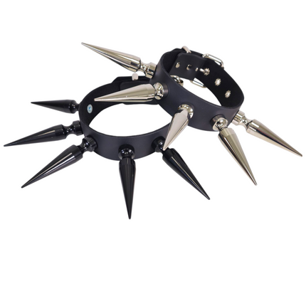 CK283  4" SPIKE L  1 1/2" LEATHER COLLAR WITH 5 PCS 4" LONG GIGANTIC SPIKE