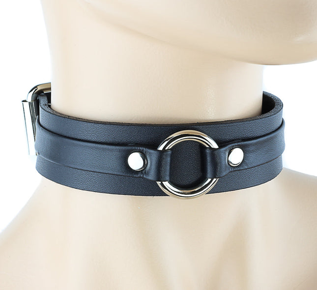 CK297 1 1/8" LEATHER STRAP CHOKER WITH RING