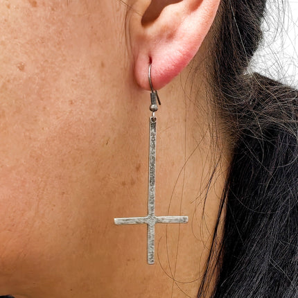 ER9499  CROSS EARRING