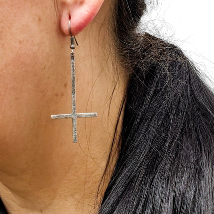 ER9499  CROSS EARRING