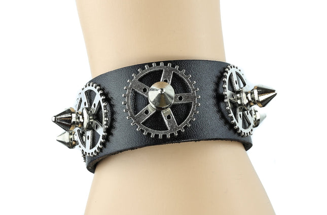 FB130 ASSORTED COLOR GEAR WITH SILVER SPIKE BRACELET