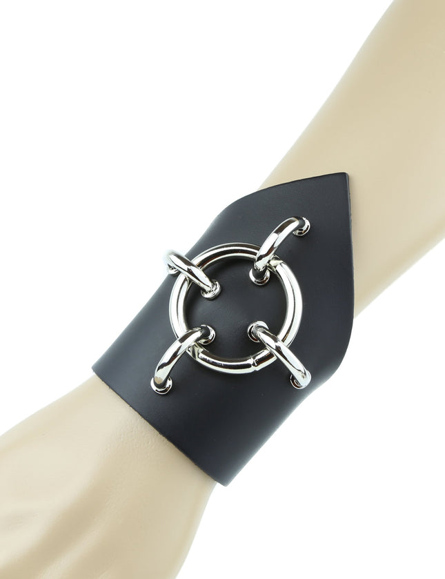 FB142 TRIANGLE BRACELET WITH 2" RING AND SIDE D