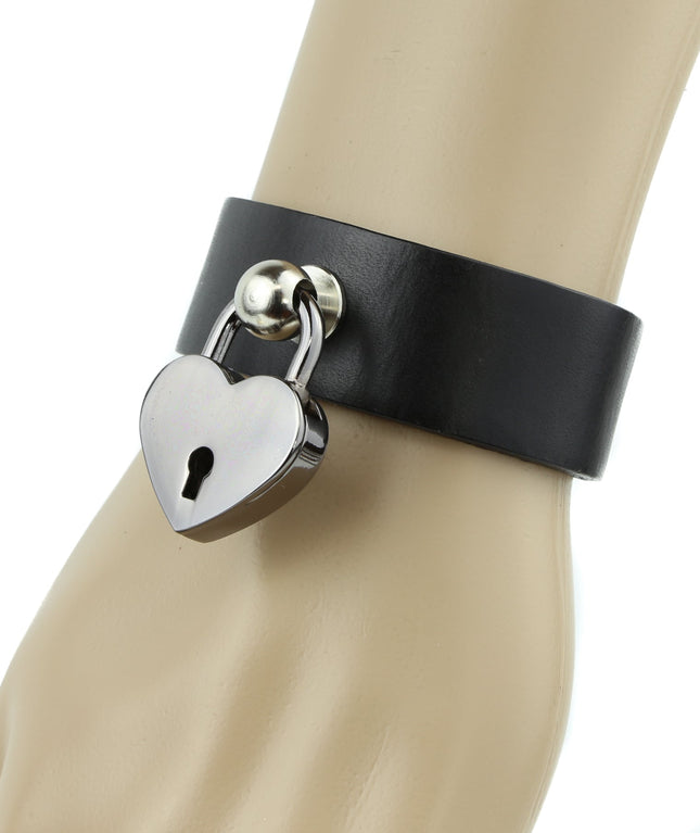 FB155HT HEART LOCK BRACELET