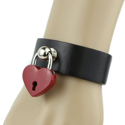 FB155HT HEART LOCK BRACELET