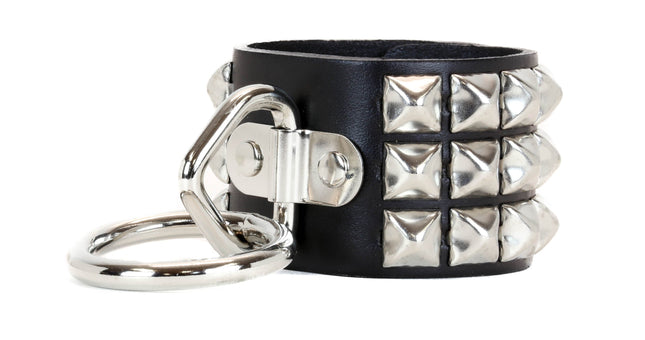 FB165 PYRAMID AND RING BRACELET