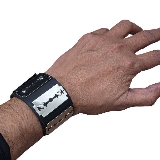 FB203BKL  BUCKLE BRACELET  RAZOR BLADE LEATHER