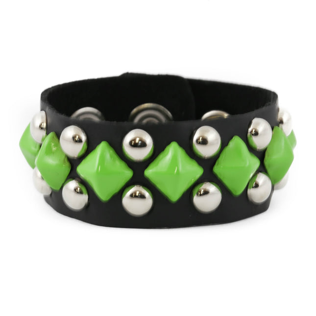 FB262 COLOR PYRAMIDS WITH SILVER ROUND STUDS BRACELET