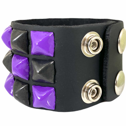FB306 PYRAMID STUD CHECKERED STUDDED