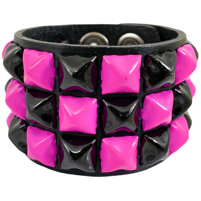 FB306 PYRAMID STUD CHECKERED STUDDED