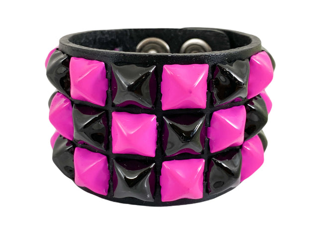 FB306 PYRAMID STUD CHECKERED STUDDED