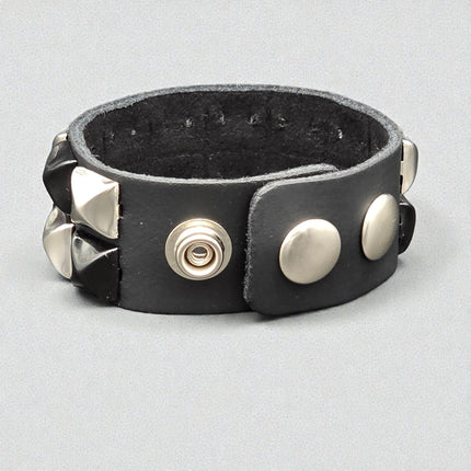 FB307 TWO ROW  PYRAMID STUD CHECKERED STUDDED