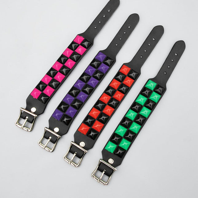 FB309 BUCKLE TWO ROW PYRAMID STUD CHECKERED STUDDED (Copy)