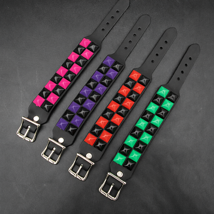 FB309 BUCKLE TWO ROW PYRAMID STUD CHECKERED STUDDED (Copy)