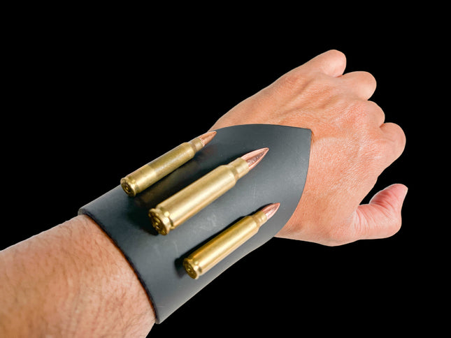 FB335 TRIANGULAR BULLET BRACELET