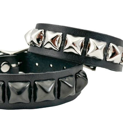 FB376   3/4" WIDE 1/2"PYRAMID  STUDDED BUCKLE BRACELET
