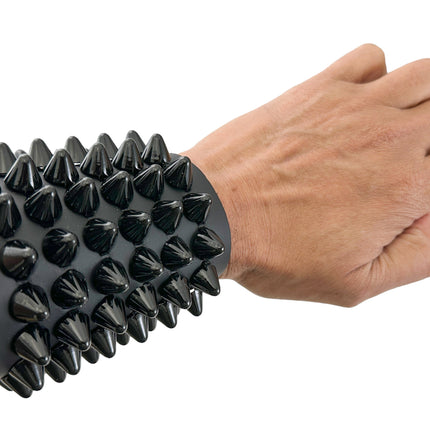 BC126UK  6 ROW UK77 STUD SHORT GAUNTLET BRACELET LEATHER