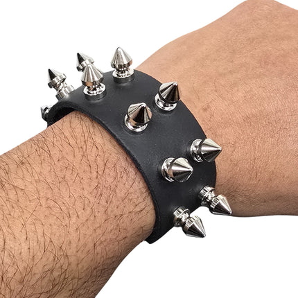 FB422  BUCKLE BRACELET WITH 2 ROW 1/2" SPIKES