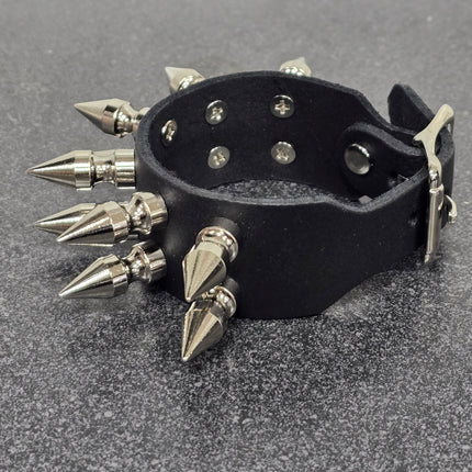 FB424  BUCKLE BRACELET WITH 2 ROW 1" SPIKES