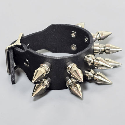 FB424  BUCKLE BRACELET WITH 2 ROW 1" SPIKES