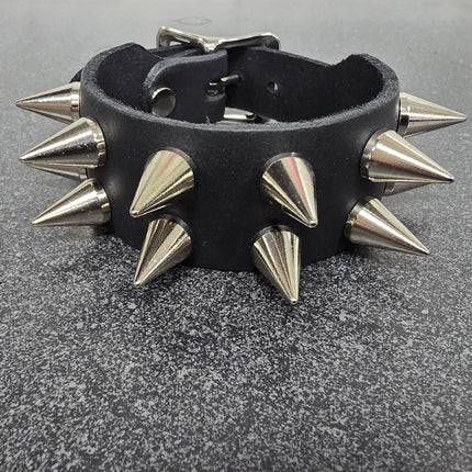 FB425  BUCKLE BRACELET WITH 2 ROW CONE  SPIKES