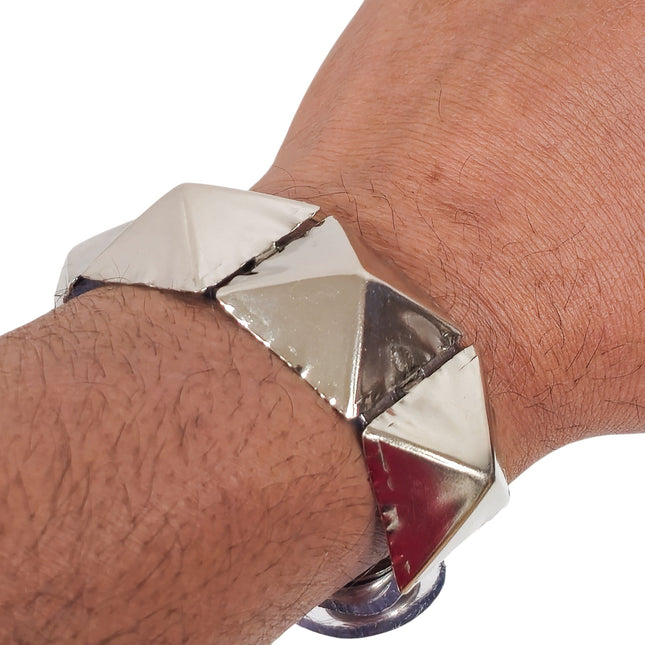 FB440  JUMBO PYRAMID STUDDED LEATHER BRACELET
