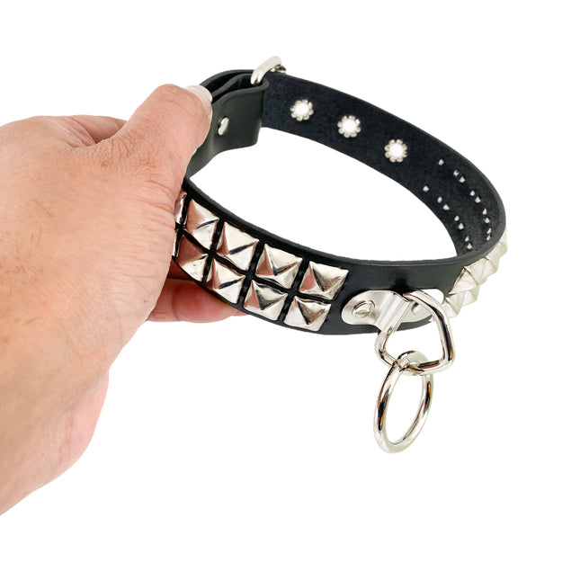 FC106 STUDDED BONDAGE COLLAR