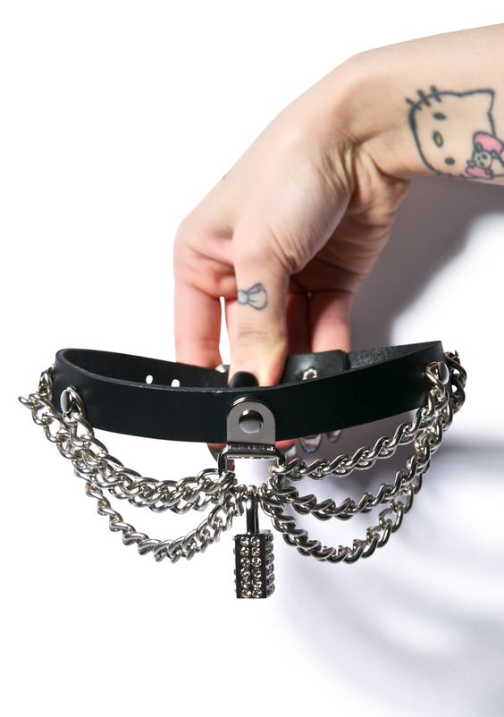 FC142SQ  PAD LOCK CHAIN CHOKER