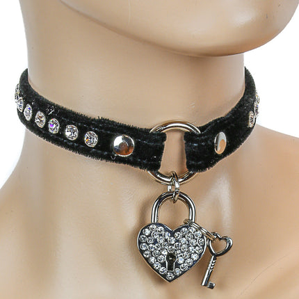 FC145VEL-HT VELVET -O- RING CHOKER WITH RHINESTONE HEART LOCK
