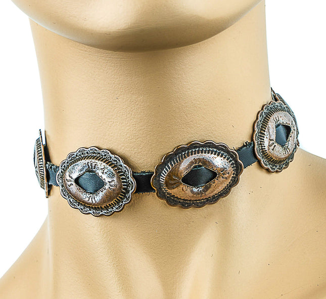FC158 OVAL CONCHO NECKLACE