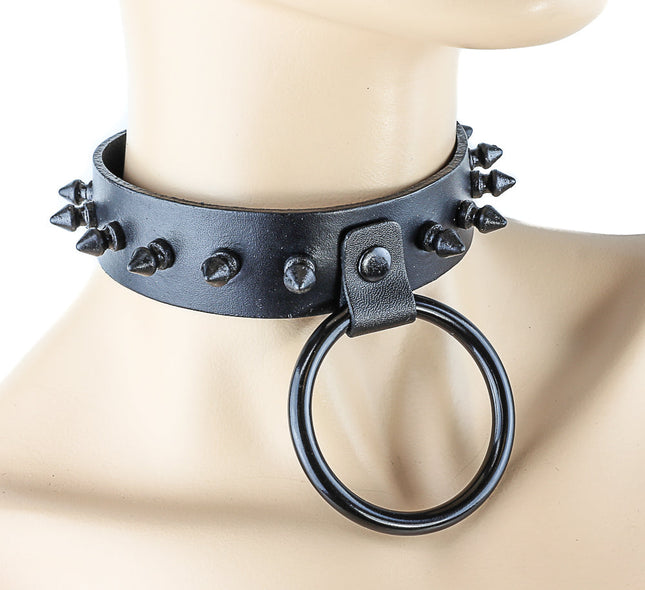 FC202 1/2" SPIKE RIVET HANGING 2" RING BONDAGE CHOKER